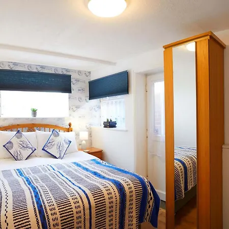 Leeward - Fantastic Two Bedroom Ground Floor Nyaraló *